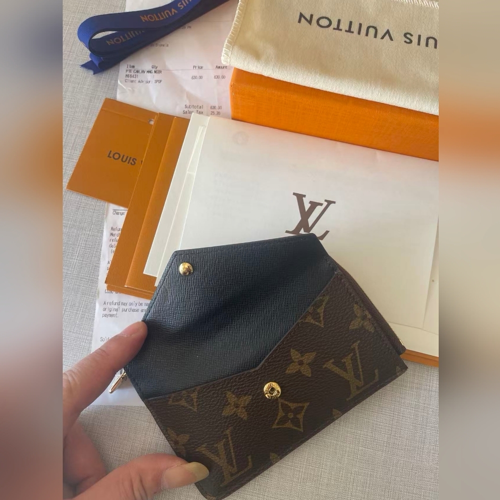 Louis Vuitton Monogram Card Holder Recto Verso - Picture 8 of 11